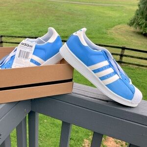 Men’s Adidas superstar sneaker size 11.5 baby blue white street athletic shoes